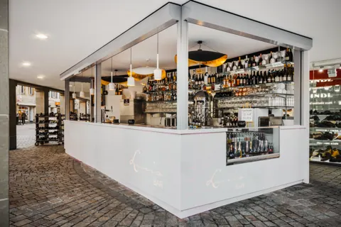 Referenz: Louis Bar, Bayreuth